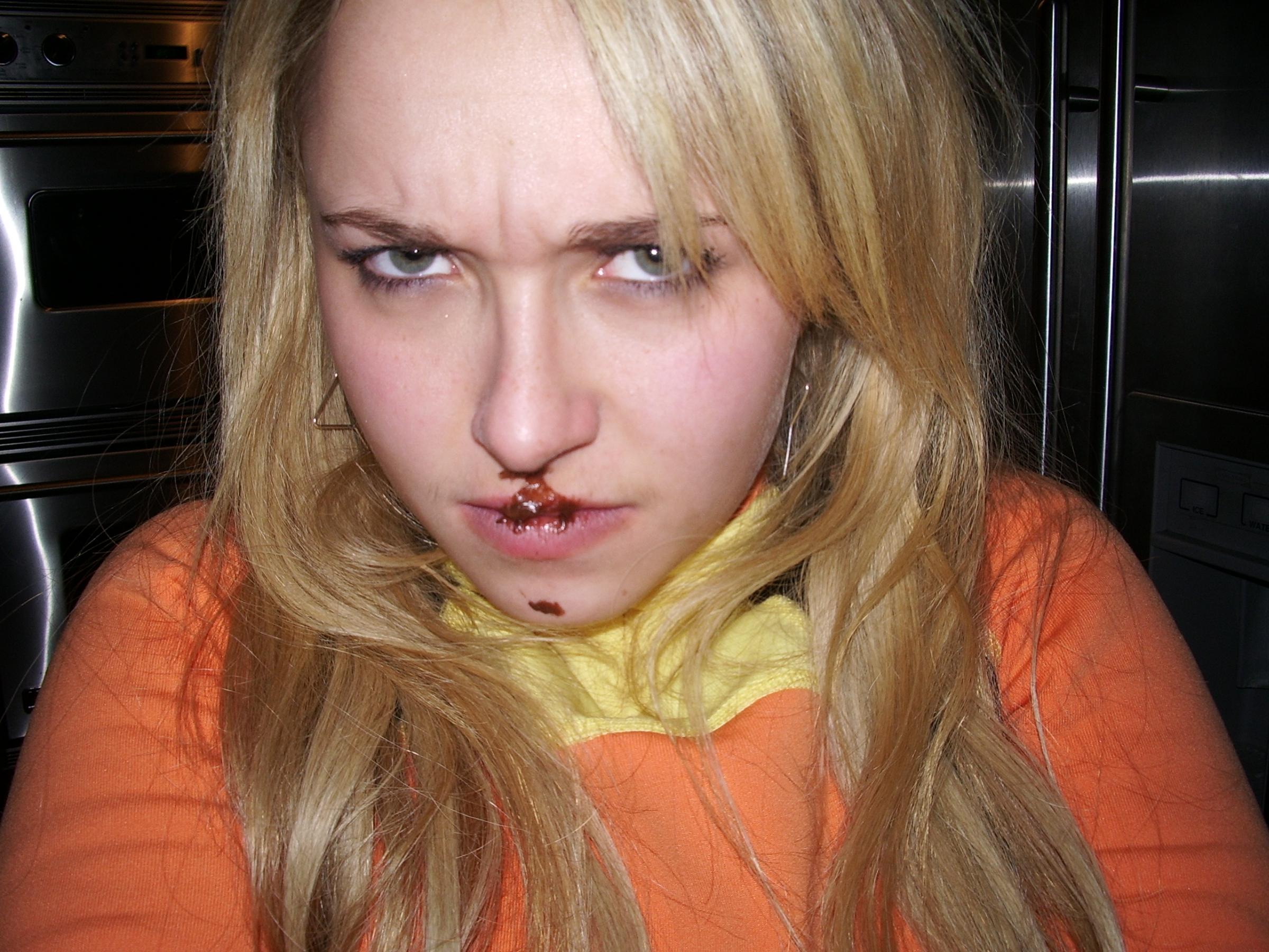 Hayden Panettiere posing