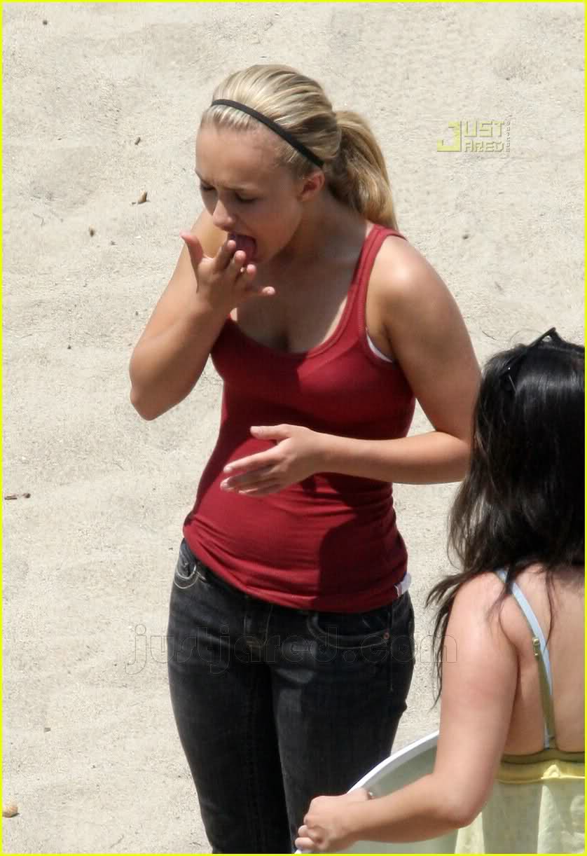 Hayden Panettiere fingering her ass and licking her fingers