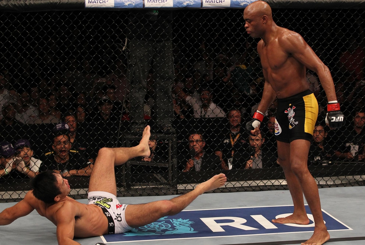 video review : Anderson Silva versus Yushin Okami at UFC 134